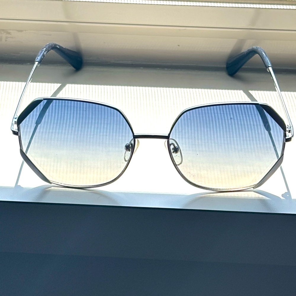 DVF sunglasses gradient blue silver trim